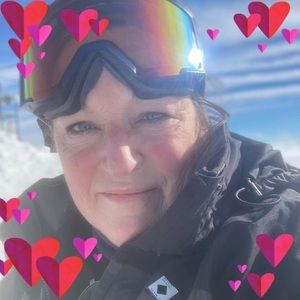 Meet your Posher, Laurie